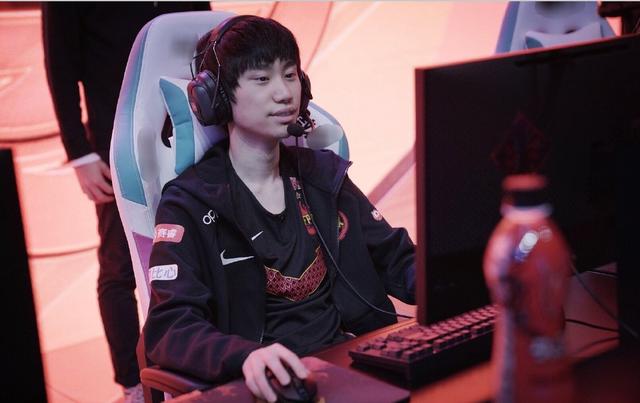 两连败并不 两连败并不