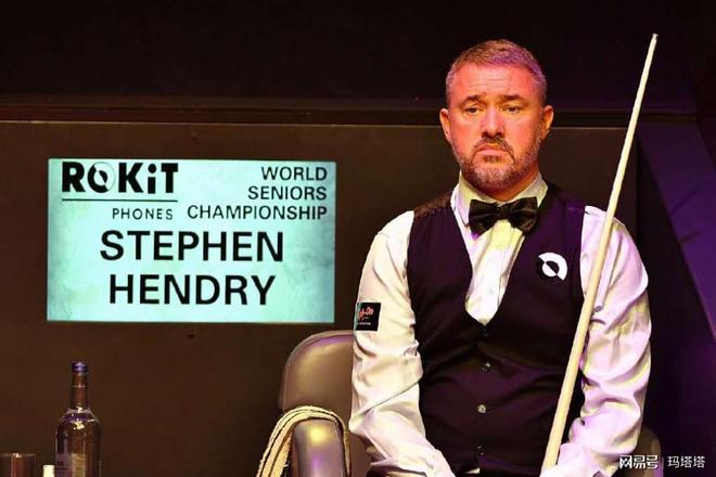 仅是两支球 仅是两支球